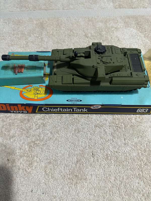 DINKY TOYS