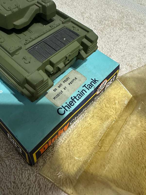 DINKY TOYS