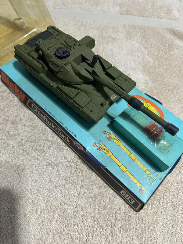 DINKY TOYS