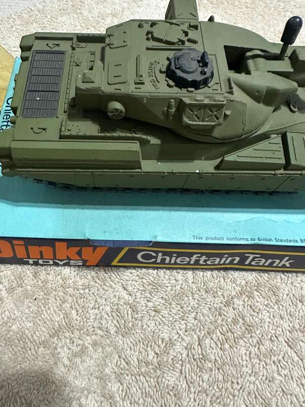DINKY TOYS