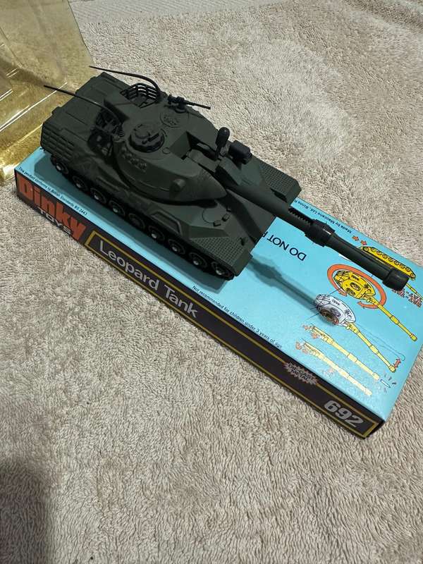DINKY TOYS