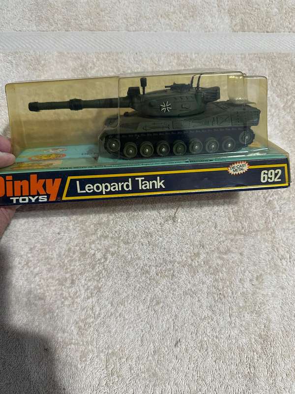 DINKY TOYS