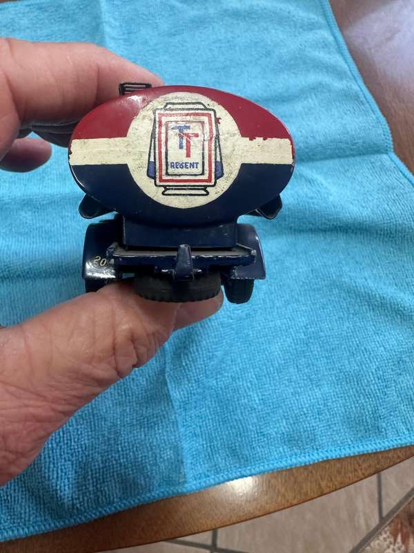 DINKY TOYS