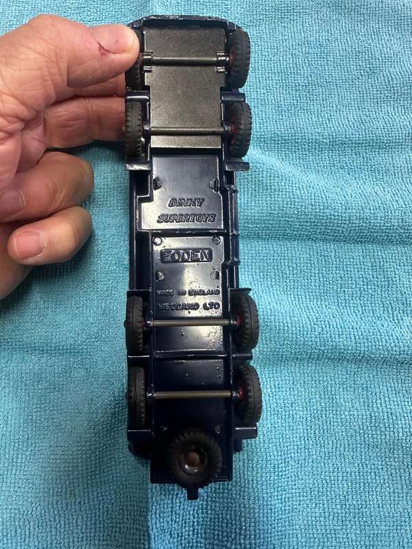 DINKY TOYS