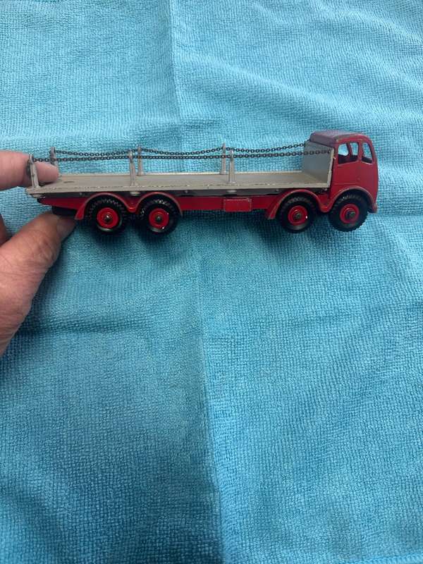 DINKY TOYS