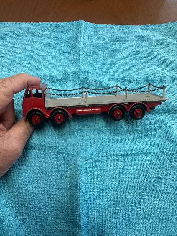 DINKY TOYS
