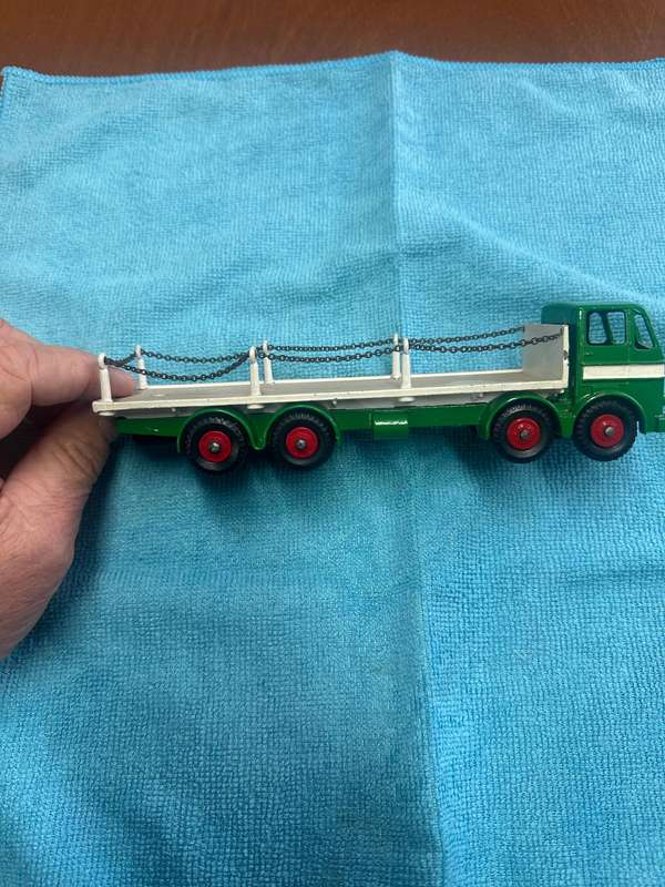 DINKY TOYS
