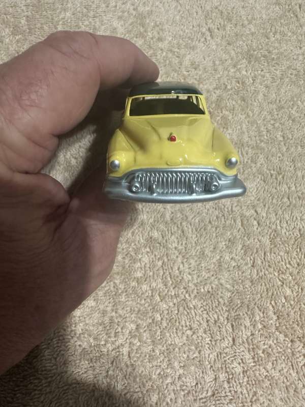 DINKY TOYS