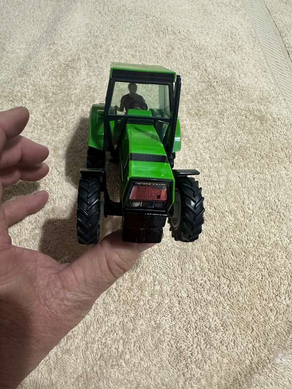 BRITAINS DEUTZ FAHR TRACTOR