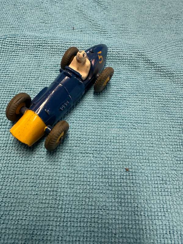 DINKY TOYS