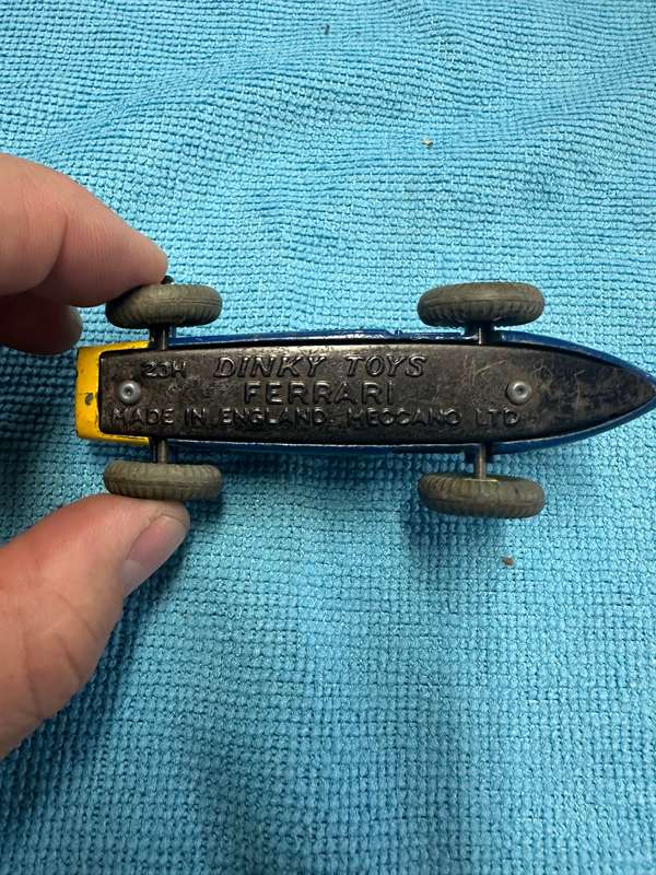DINKY TOYS