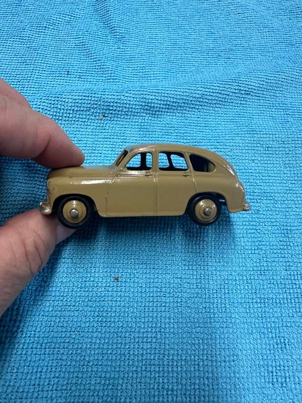 DINKY TOYS