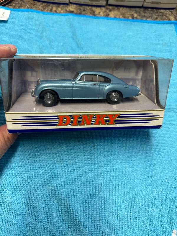 DINKY TOYS