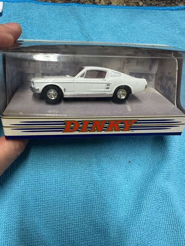 DINKY TOYS