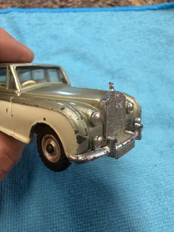 DINKY TOYS