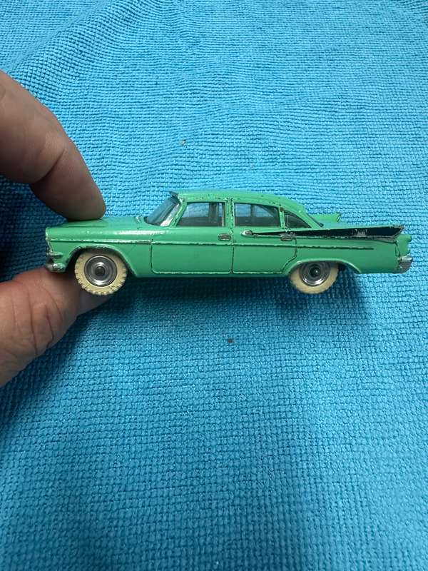 DINKY TOYS