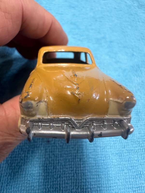 DINKY TOYS