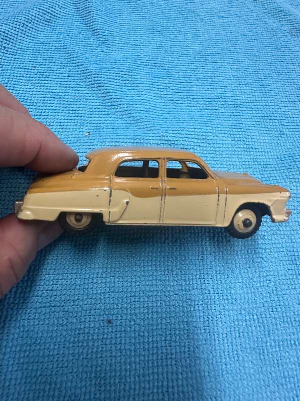 DINKY TOYS