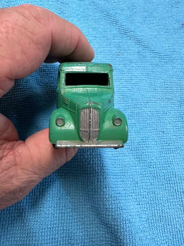 DINKY TOYS