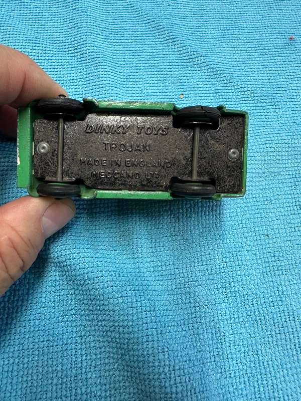 DINKY TOYS