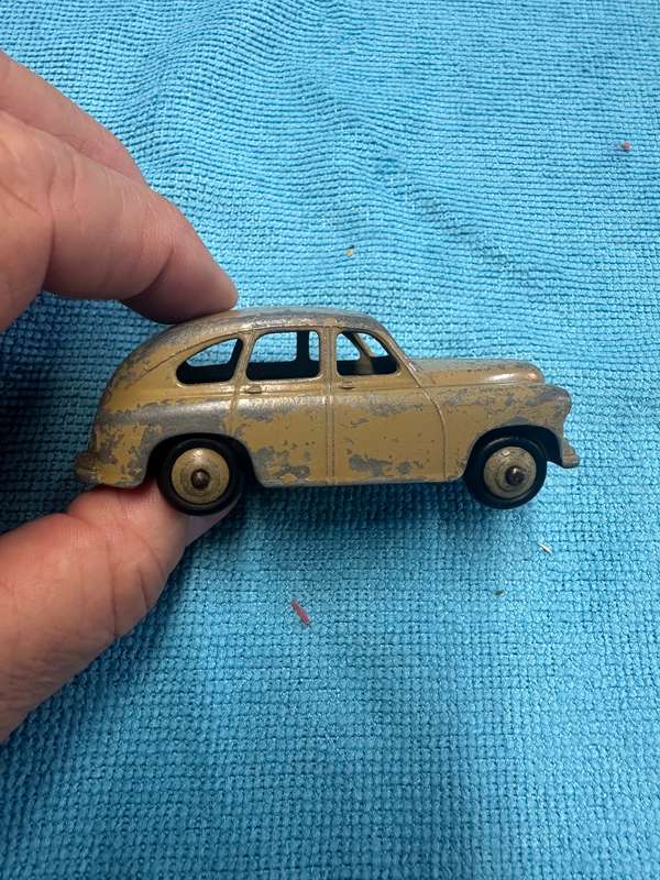 DINKY TOYS