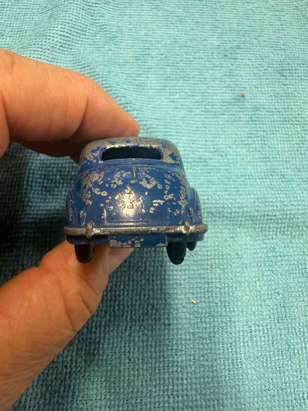 DINKY TOYS