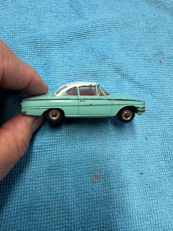 DINKY TOYS