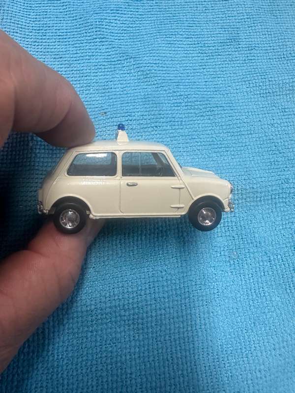 DINKY TOYS