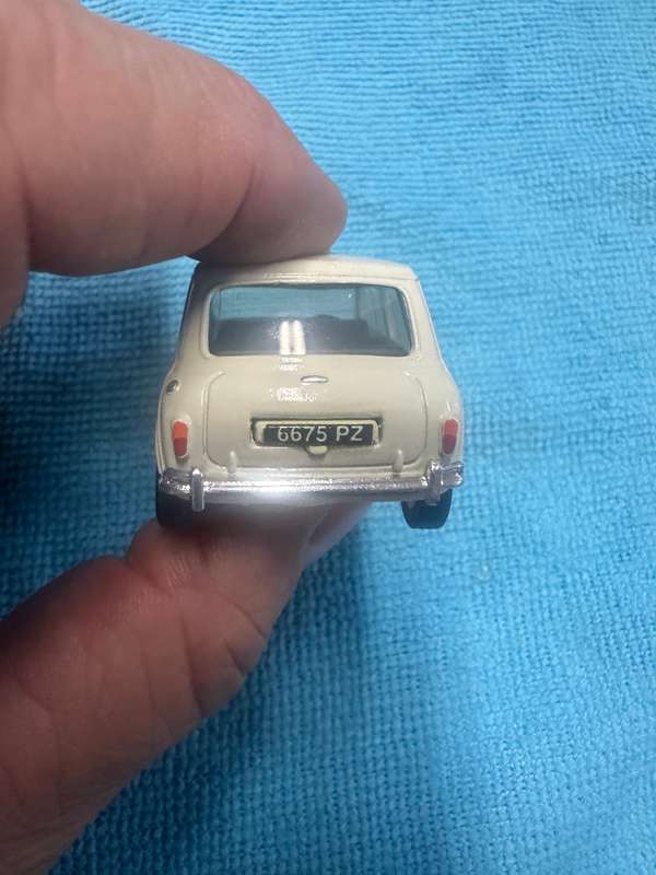 DINKY TOYS