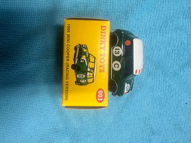 DINKY TOYS
