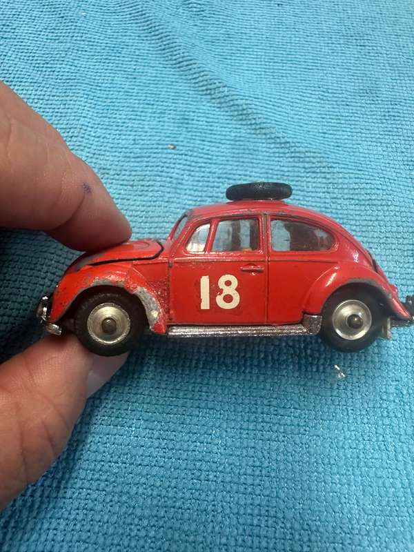 DINKY TOYS