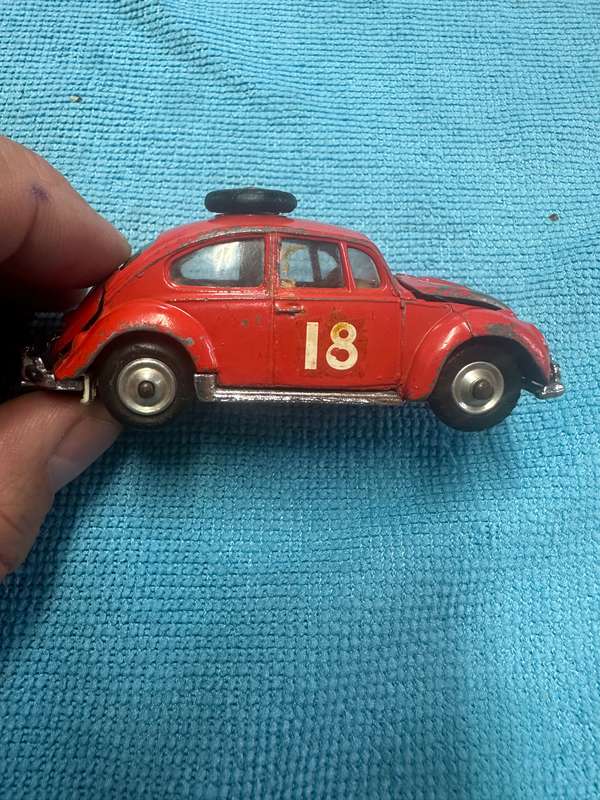 DINKY TOYS