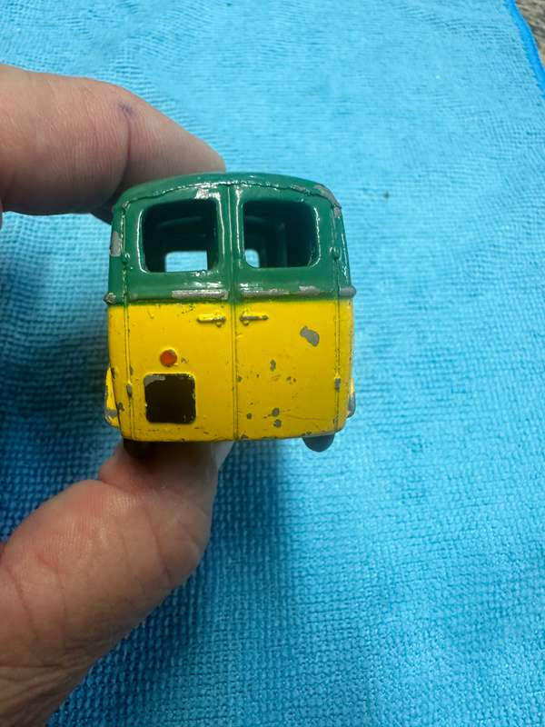 DINKY TOYS