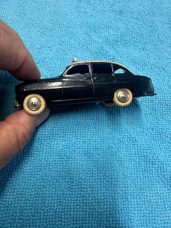 DINKY TOYS