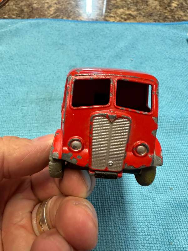 DINKY TOYS