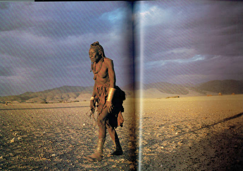 Himba: die Nomaden Namibias (German text: Text auf Deutsch)