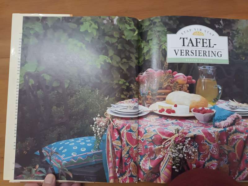 Stap vir stap tafelversiering (Elaine Levitte)