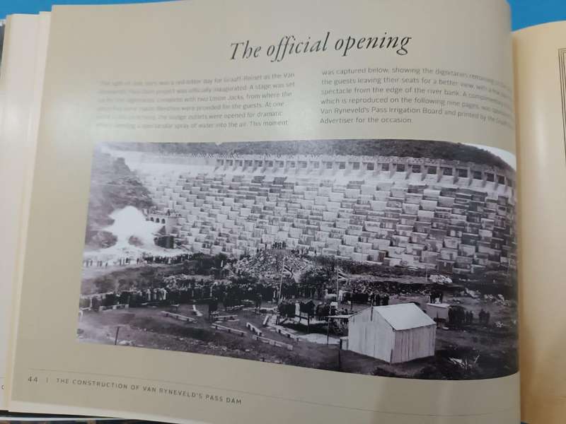 The Construction of Van Ryneveld's Pass Dam, Graaff-Reinet