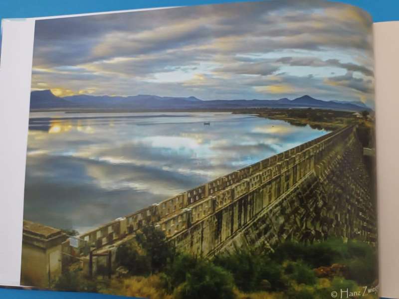 The Construction of Van Ryneveld's Pass Dam, Graaff-Reinet