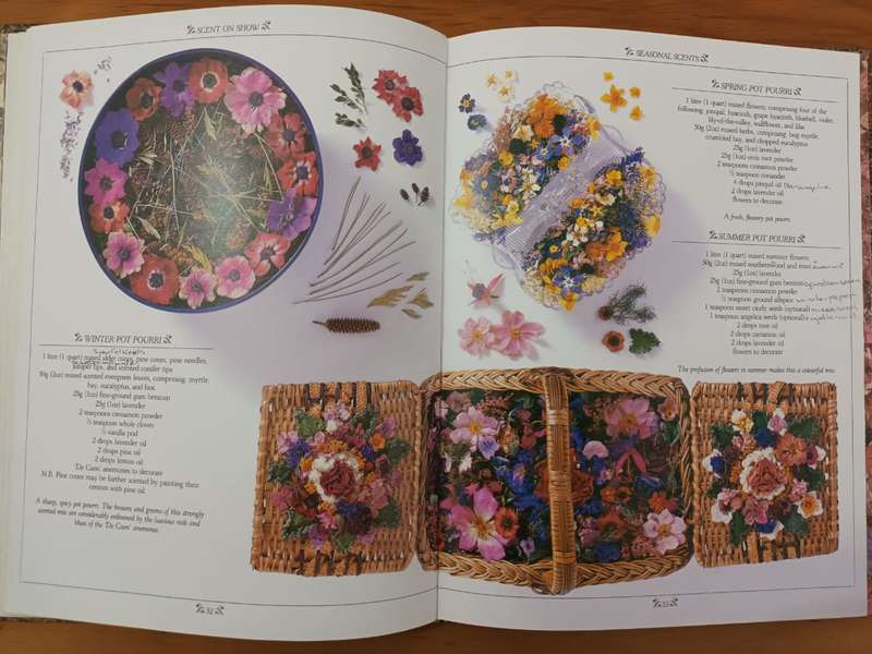The Book of Pot Pourri: Fragrant Flower Mixes for Scenting & Decorating the Home