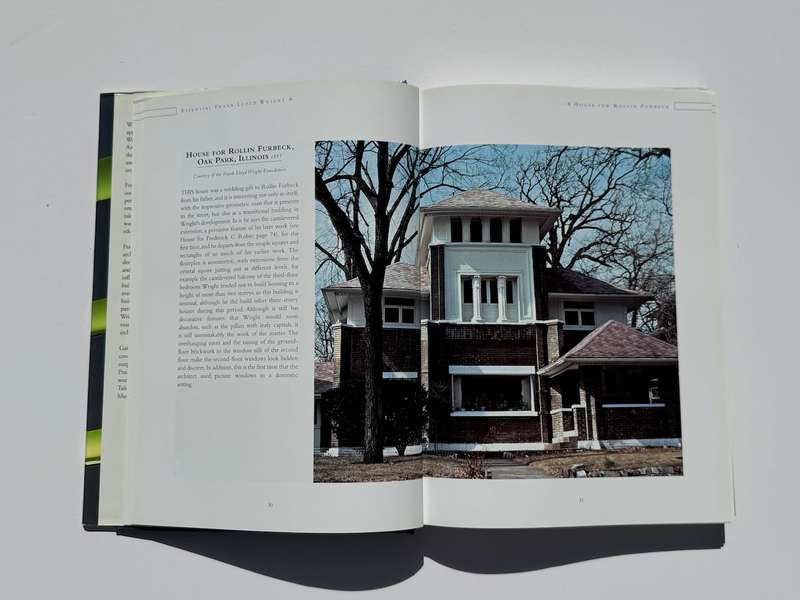 Essential Frank Lloyd Wright