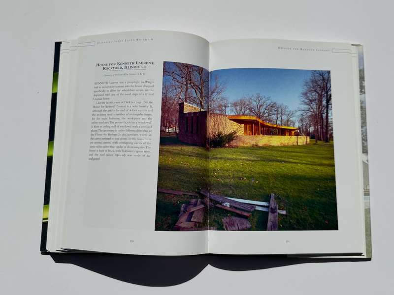 Essential Frank Lloyd Wright