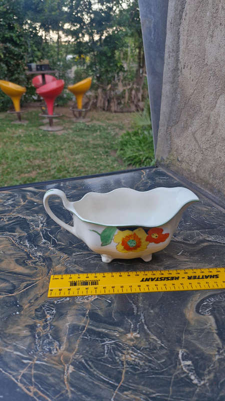 JOHNSON BROS PAREEK GRAVY BOAT