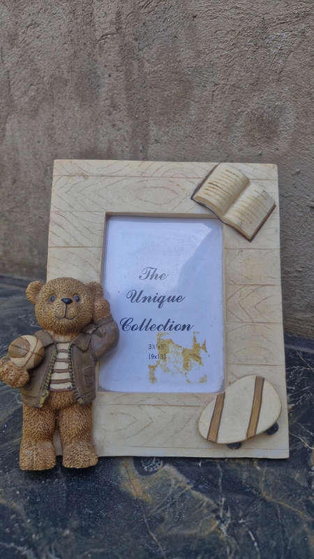 THE UNIQUE COLLECTION TEDDY BEAR PICTURE FRAME