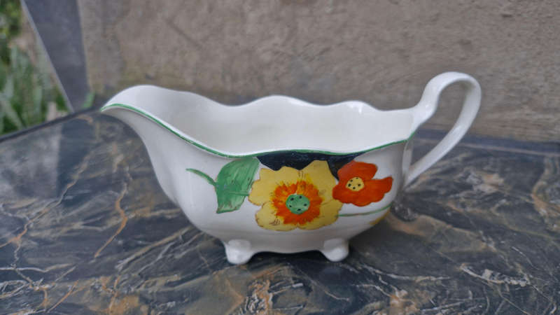 JOHNSON BROS PAREEK GRAVY BOAT