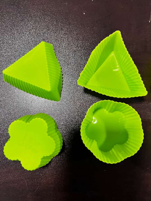 Silicone soap moulds - (flowers, roses, triangles)