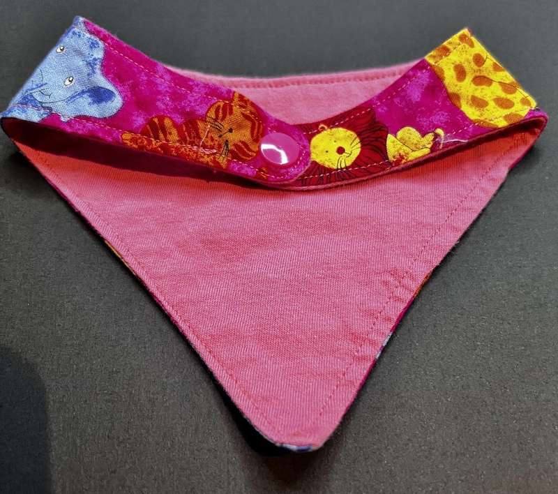 Baby bandana bib - newborn size (zoo animals)