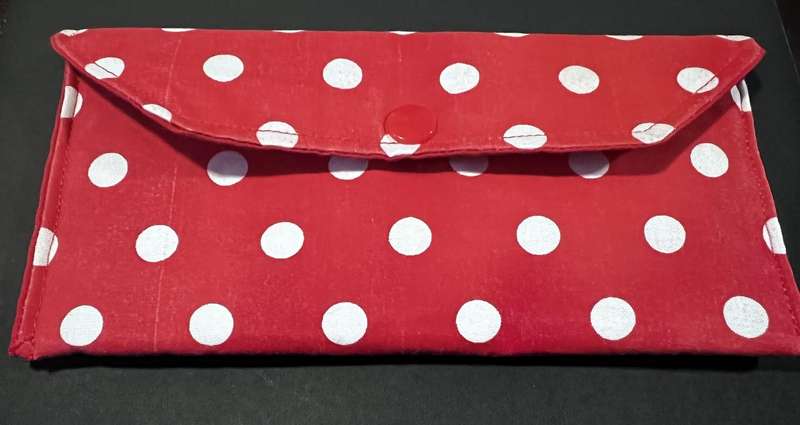 Sunglasses / Glasses soft fabric case (Red and white polka dots)