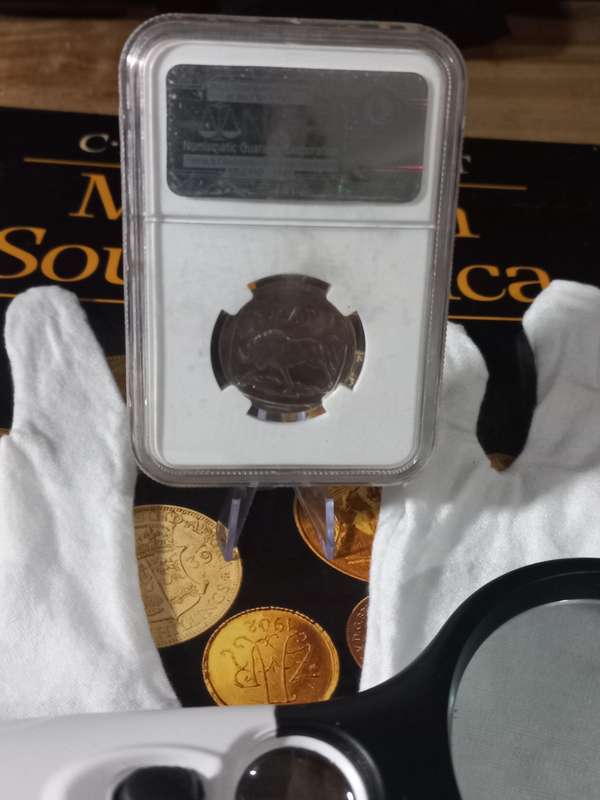 2000 RSA R5 Nelson Mandela - NGC Graded MS 62
