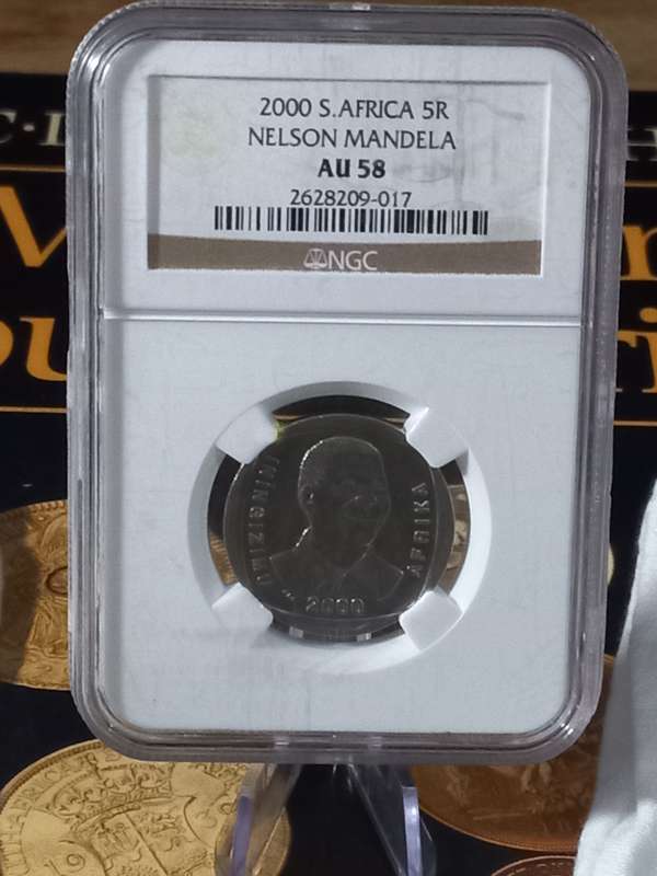 2000 RSA R5 Nelson Mandela - NGC Graded AU 58